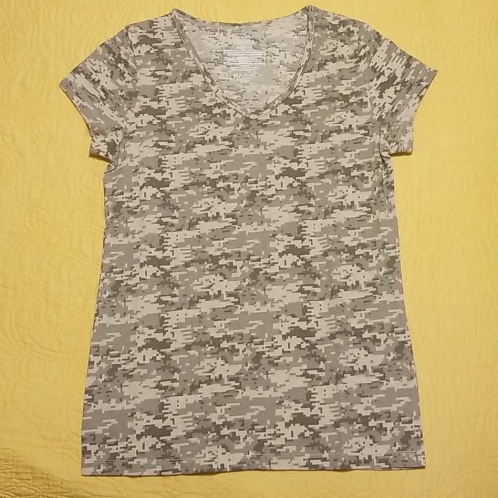 SOG Women's Small Camo SS T-shirt